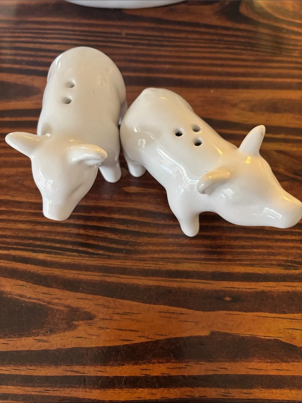 Ceramic pig 🐽 Salt and Pepper Shakers